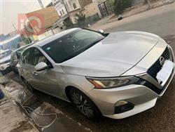 نيسان ألتيما